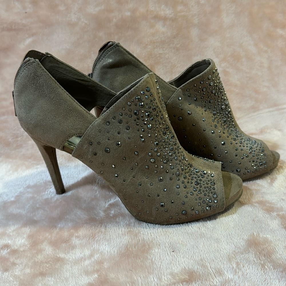 Jennifer Lopez Jezabelle Taupe Rhinestone Heels